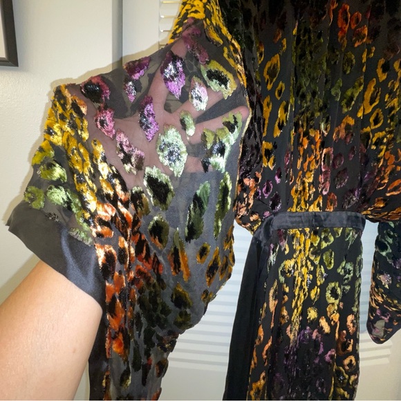 Saloni Saki wrap up effect metallic devoré-velvet midi dress - Picture 5 of 8